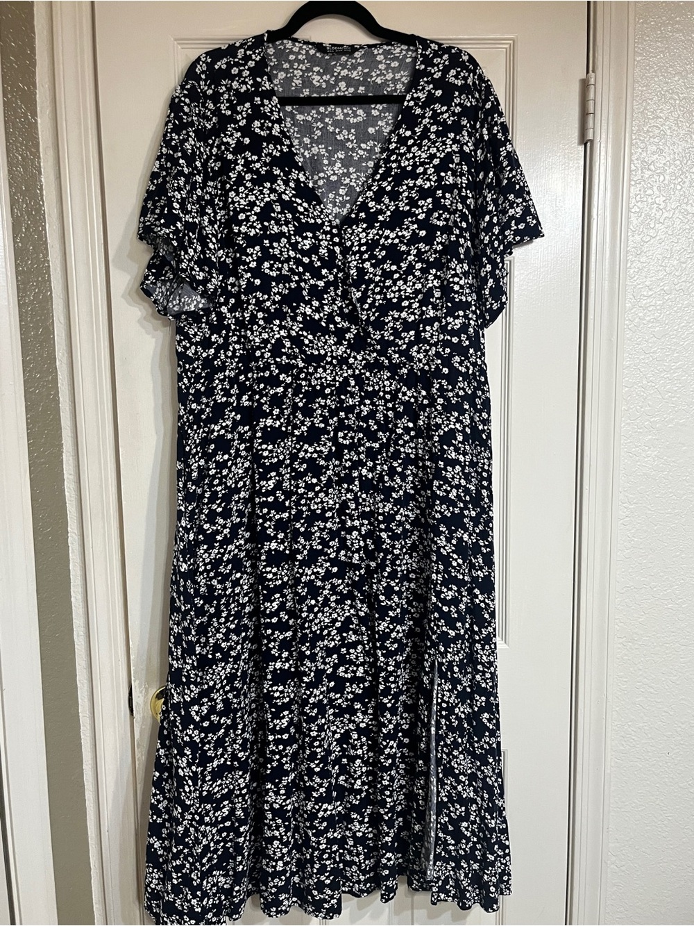BloomChic Navy and White Floral Maxi Dress